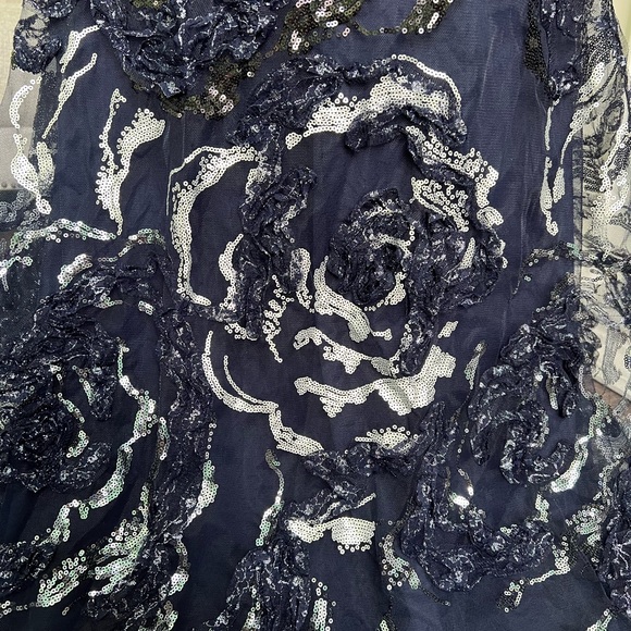 Teri Jon Gown - Picture 12 of 17